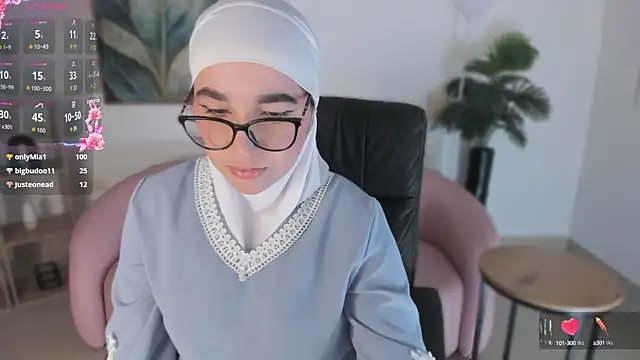 Ayha khalaf online show from September 2025 01:18:01 AM