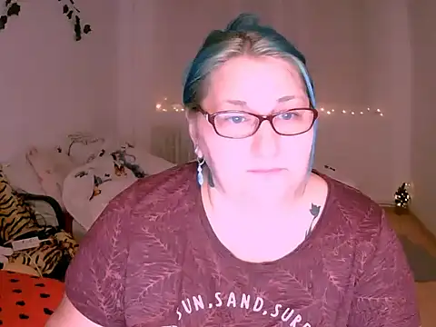 mayamayx online show from January 2026 05:28:02 PM