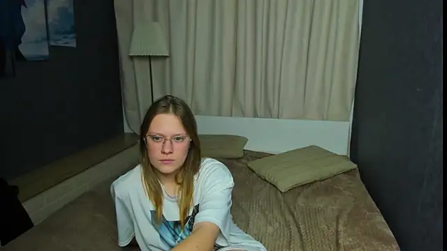 TessaSwans online show from January 2025 06:21:01 PM