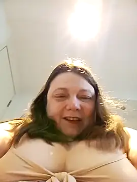 HotHornyEmmaX online show from April 2026 06:18:01 AM