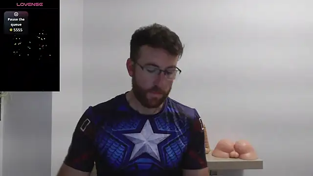 Snapshot of machohiberiko chatting on October 2025 08:39:01 PM machohiberiko online show from October 2025 08:39:01 PM