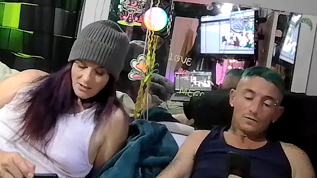 jokermeg online show from October 2025 01:01:02 PM