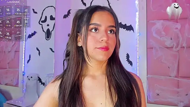 Lili Bykers online show from October 2025 07:47:02 PM