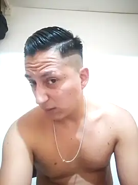 Snapshot of LuisMex1998 chatting on September 2025 08:52:02 PM LuisMex1998 online show from September 2025 08:52:02 PM