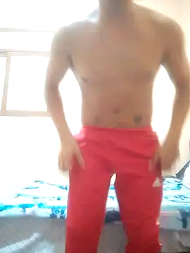 Snapshot of LuisMex1998 chatting on October 2025 09:39:01 AM LuisMex1998 online show from October 2025 09:39:01 AM