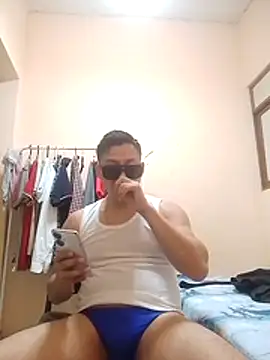 LuisMex1998 online show from December 2025 09:46:02 AM