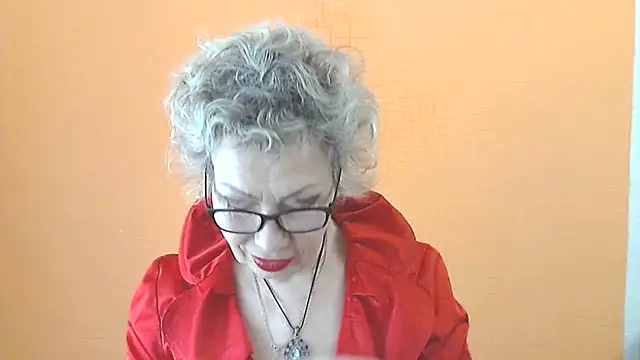 NessyJenixs online show from April 2026 06:38:01 AM