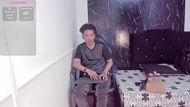 carlos alber12 online show from October 2025 12:03:02 PM