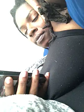 theprettysoles online show from April 2026 12:31:01 PM