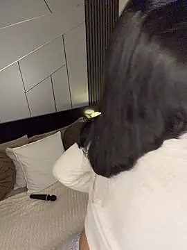 fiorella paris online show from January 2026 03:44:02 AM