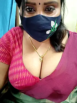 Queenflowerr online show from February 2026 05:54:01 PM