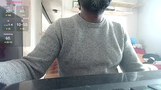 Snapshot of IndienTiger chatting on March 2025 08:45:01 AM IndienTiger online show from March 2025 08:45:01 AM