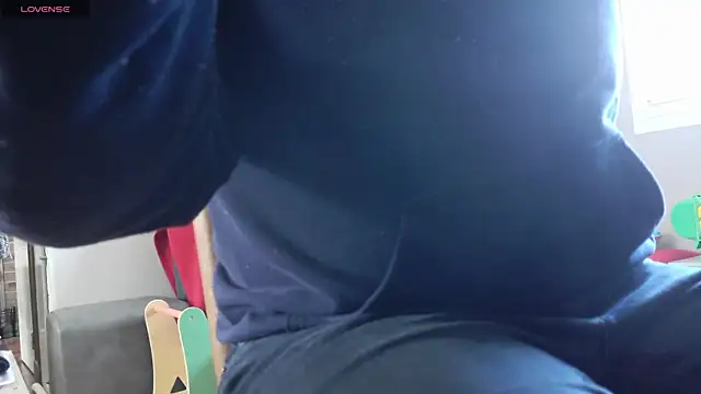 Snapshot of IndienTiger chatting on October 2025 11:17:01 AM IndienTiger online show from October 2025 11:17:01 AM