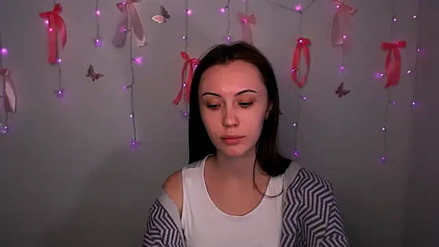 Nikonara Love online show from February 2026 01:34:01 PM