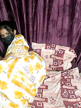 Hot honey77 online show from February 2025 10:53:01 PM