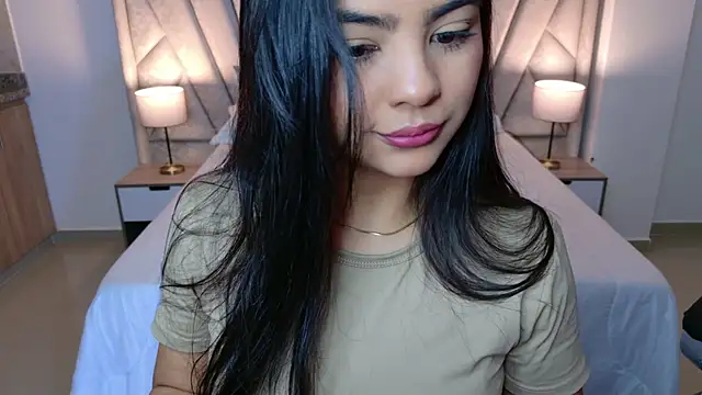 Layla Breezee online show from July 2026 10:52:02 AM