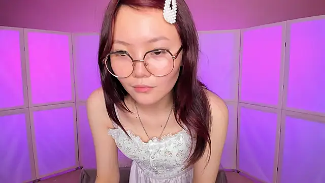 SilverAmos online show from January 2025 07:46:01 PM