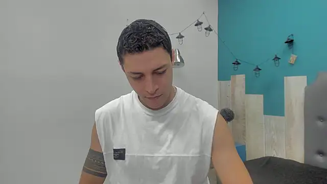 Frank Millers online show from September 2025 07:51:02 PM