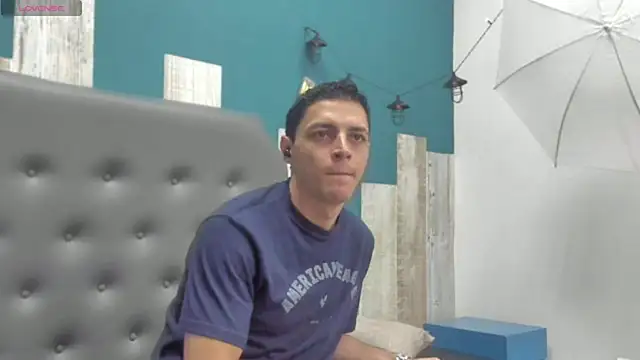 Frank Millers online show from October 2025 08:17:02 PM