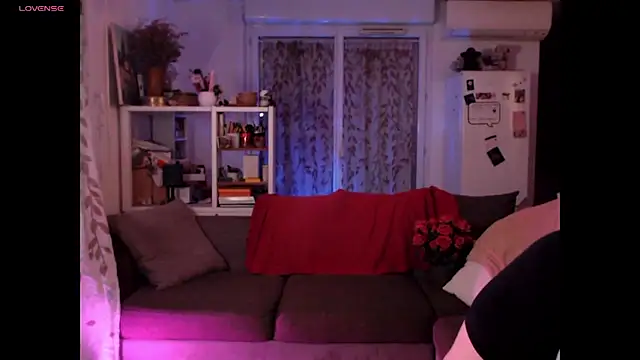 AdorahB3ll3 online show from October 2025 07:03:02 PM