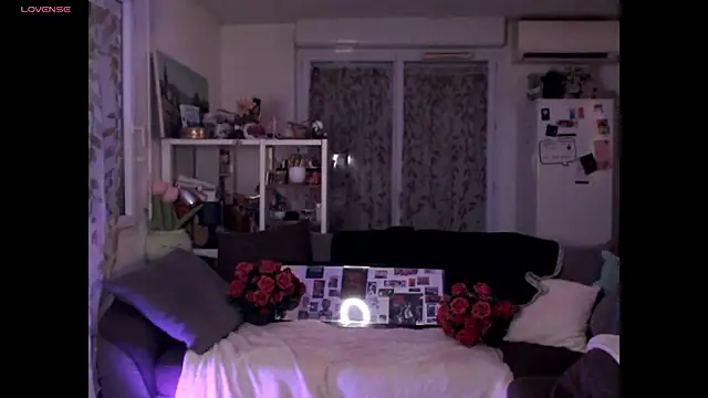 AdorahB3ll3 online show from January 2026 08:01:02 PM