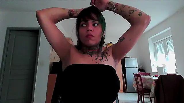 serena  vedette online show from February 2025 08:14:01 AM