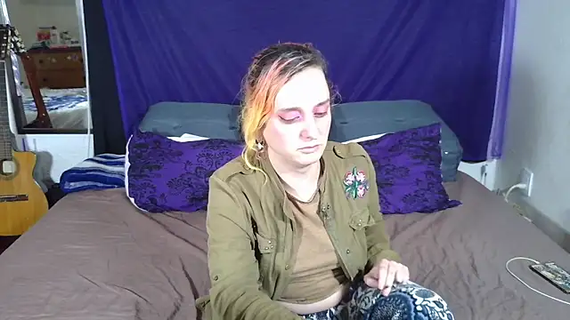 Snapshot of Evelan420 chatting on October 2025 11:58:01 PM Evelan420 online show from October 2025 11:58:01 PM