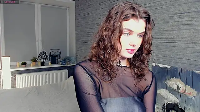 FloraDobb online show from February 2025 12:15:01 AM