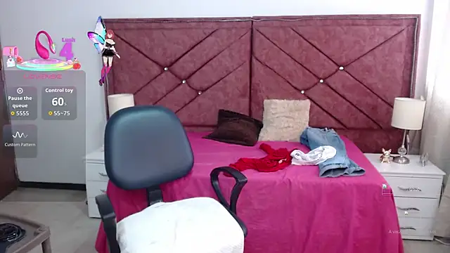 victoria adams07 online show from September 2025 06:44:01 PM