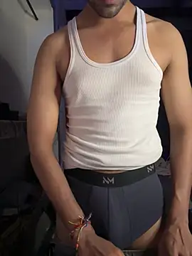 fit boyxx online show from November 2025 07:45:02 PM