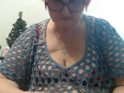 Snapshot of DeniseeRosea chatting on February 2025 06:02:01 PM DeniseeRosea online show from February 2025 06:02:01 PM