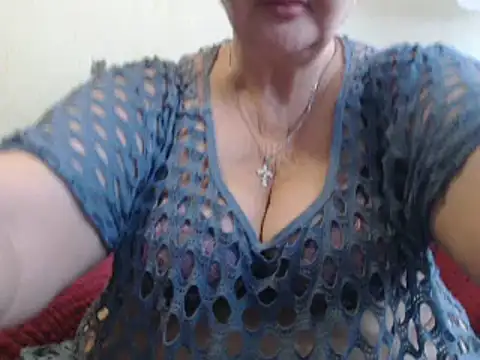 Snapshot of DeniseeRosea chatting on February 2025 01:07:01 PM DeniseeRosea online show from February 2025 01:07:01 PM