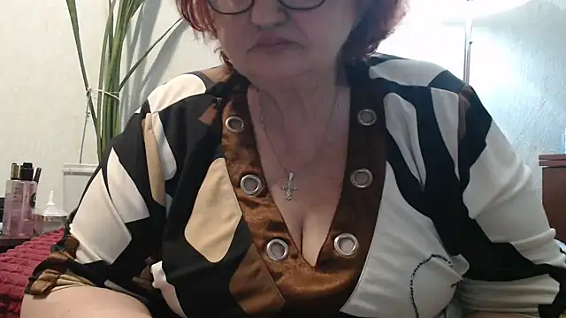 DeniseeRosea online show from April 2026 07:07:02 PM