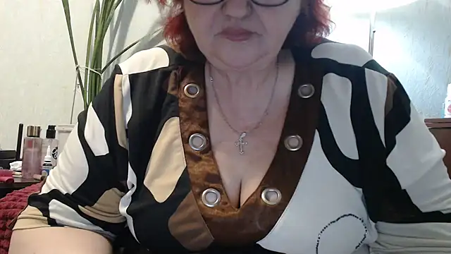 Snapshot of DeniseeRosea chatting on May 2026 01:55:01 AM DeniseeRosea online show from May 2026 01:55:01 AM