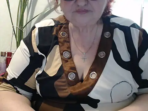 Snapshot of DeniseeRosea chatting on May 2026 05:53:02 PM DeniseeRosea online show from May 2026 05:53:02 PM
