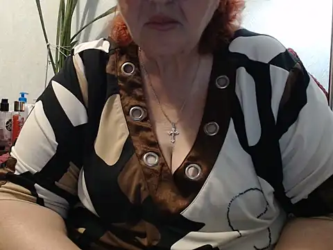 Snapshot of DeniseeRosea chatting on July 2026 06:02:02 PM DeniseeRosea online show from July 2026 06:02:02 PM