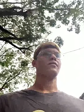 izan 20 online show from February 2025 02:48:02 PM