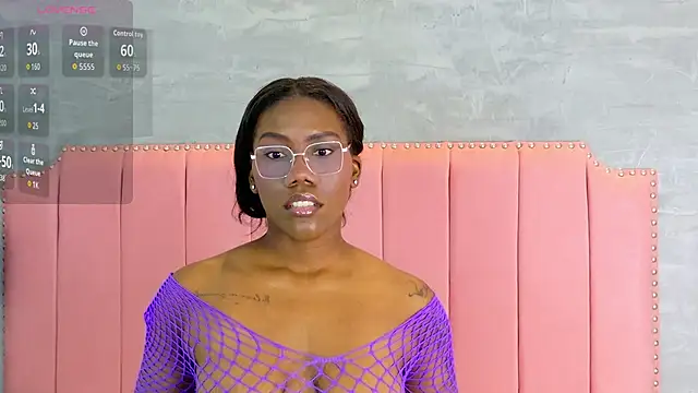 Alaia Colins online show from April 2026 12:49:02 AM