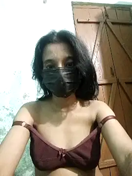 Snapshot of Bong-lady chatting on March 2025 08:01:02 AM Bong-lady online show from March 2025 08:01:02 AM