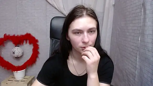 AmandaJi  online show from February 2025 10:23:02 AM