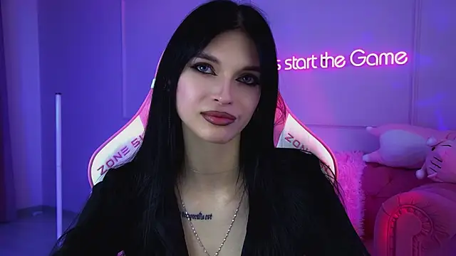 Snapshot of BeverlyMost chatting on April 2026 06:36:02 PM BeverlyMost online show from April 2026 06:36:02 PM