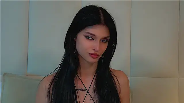 Snapshot of BeverlyMost chatting on June 2026 03:04:02 AM BeverlyMost online show from June 2026 03:04:02 AM