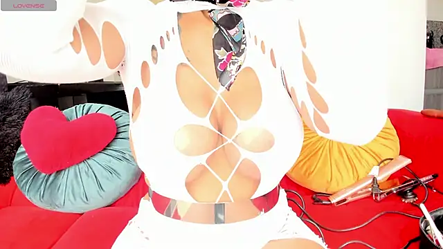 willow boobs online show from September 2025 08:41:01 PM