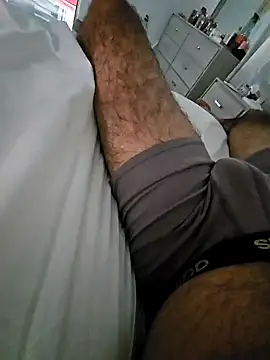 j0nathan00 online show from February 2025 04:00:01 PM