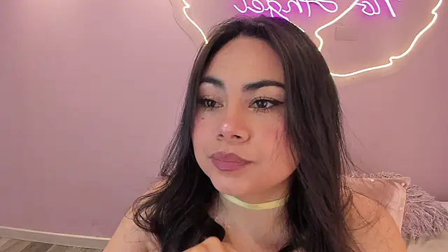 Naomymonroe  online show from April 2026 11:42:01 AM