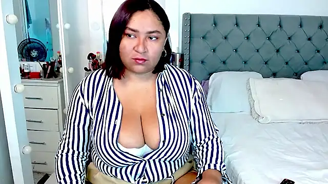 KarlaWild online show from January 2025 11:48:02 AM