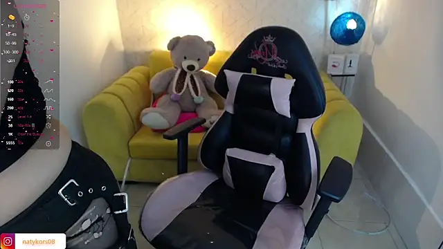 natyk m online show from February 2025 01:32:01 PM