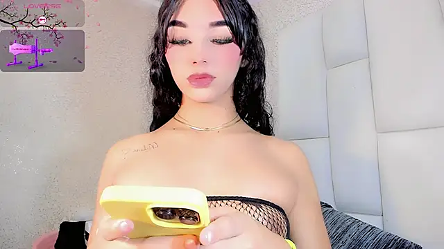 Angeles Busst online show from October 2025 08:50:02 PM