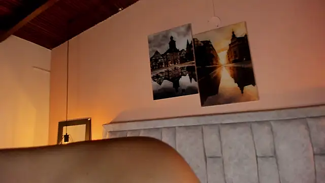 Melody thonson online show from January 2025 06:20:02 AM