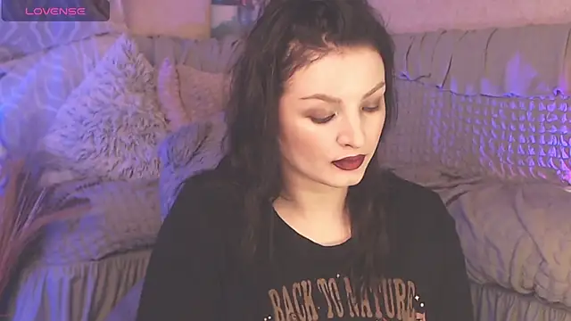 Snapshot of BritneyBarker chatting on January 2025 02:32:02 AM BritneyBarker online show from January 2025 02:32:02 AM